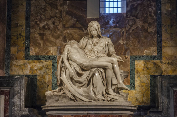 30 - Basilica de San Pedro - escultura La Piedad del Vaticano